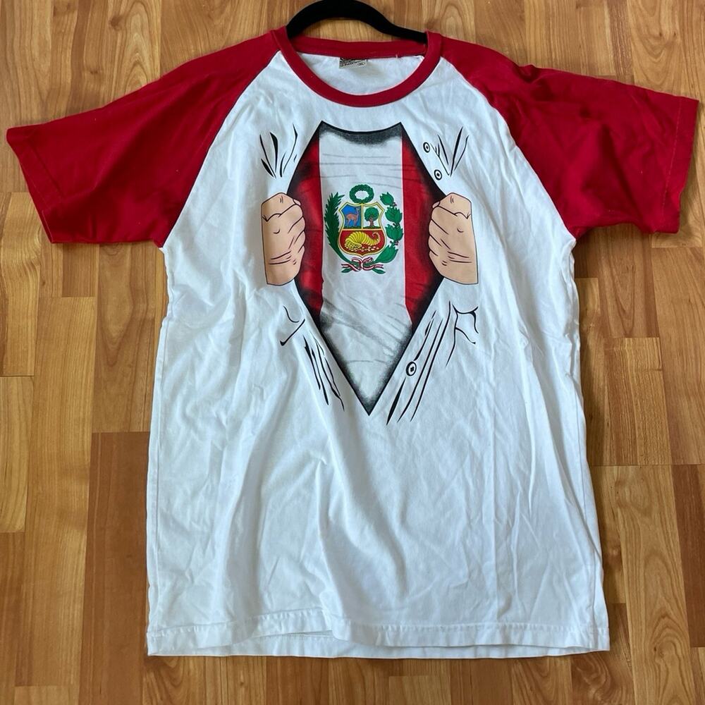 Peruvian T Shirt‎